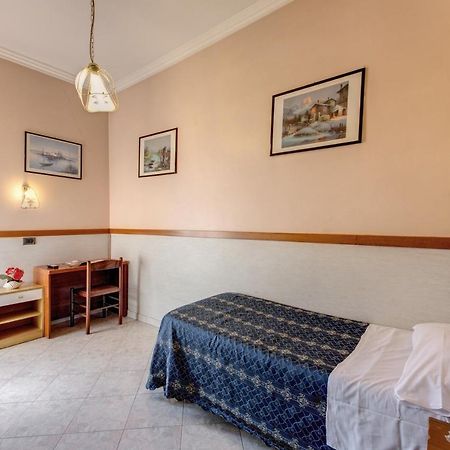 Guest Planet Hotel Roma Ngoại thất bức ảnh